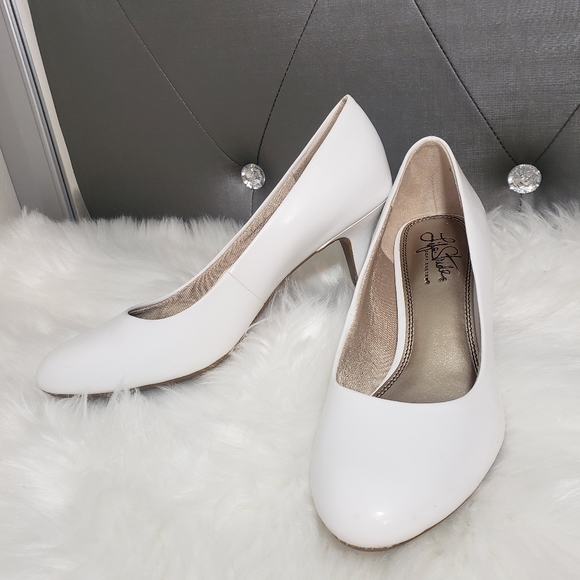 Life stride White comfortable heels - Picture 3 of 14